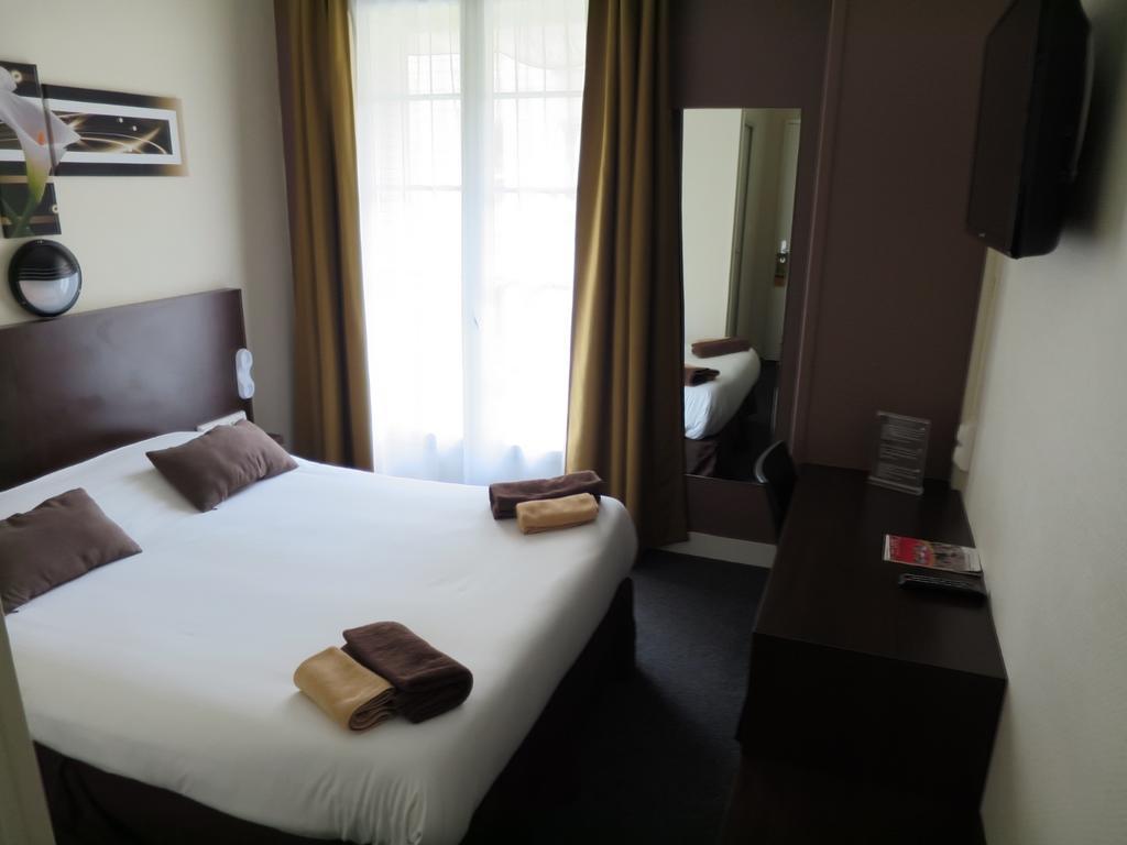 Hotel De La Paix Caen Oda fotoğraf