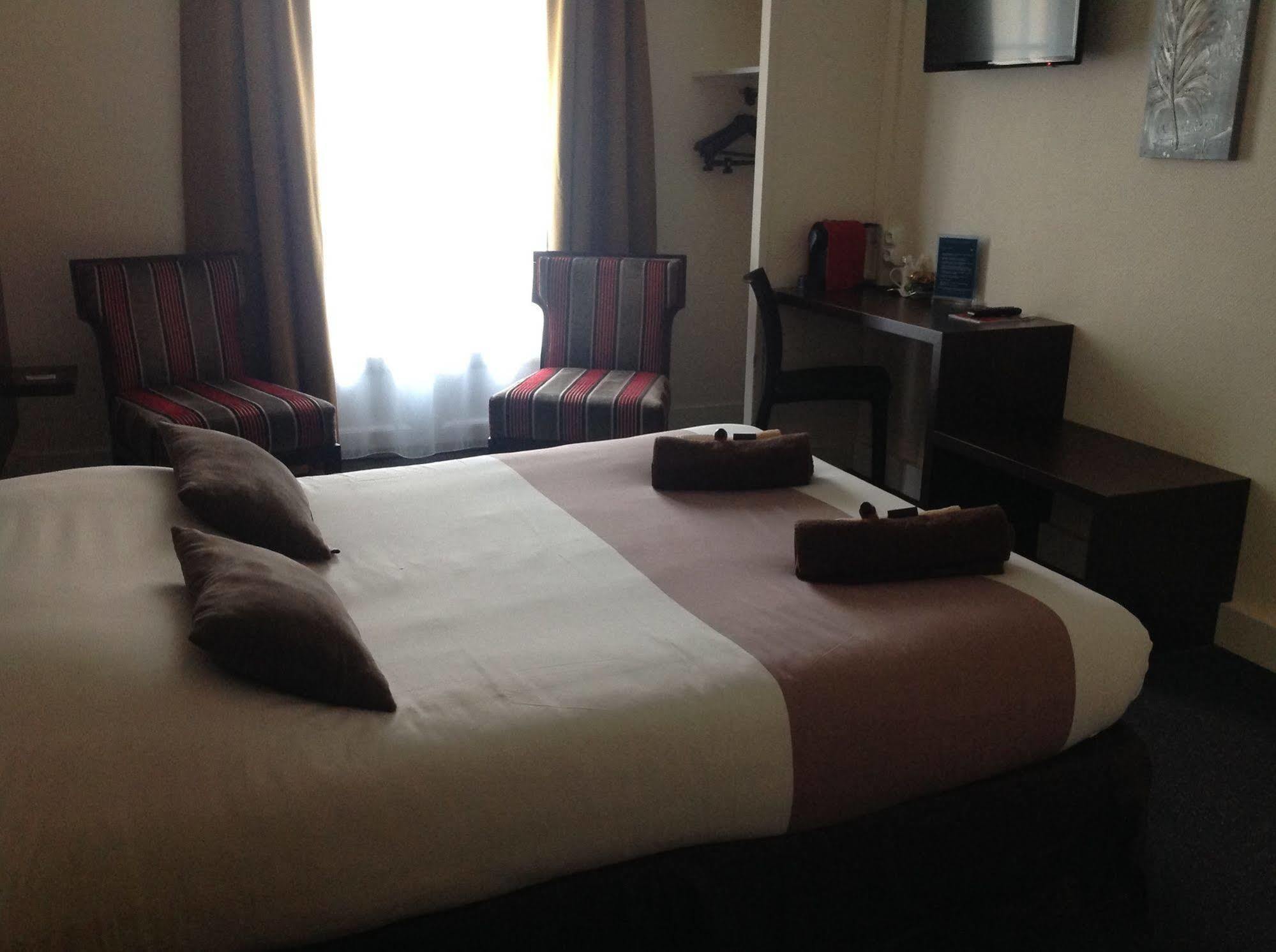 Hotel De La Paix Caen Dış mekan fotoğraf